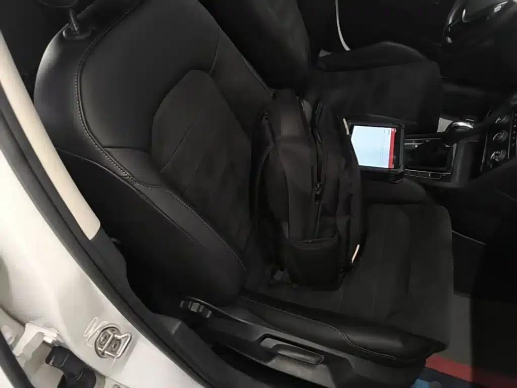2018 Golf 230TSI Automatic Luxury — миниатюра 25