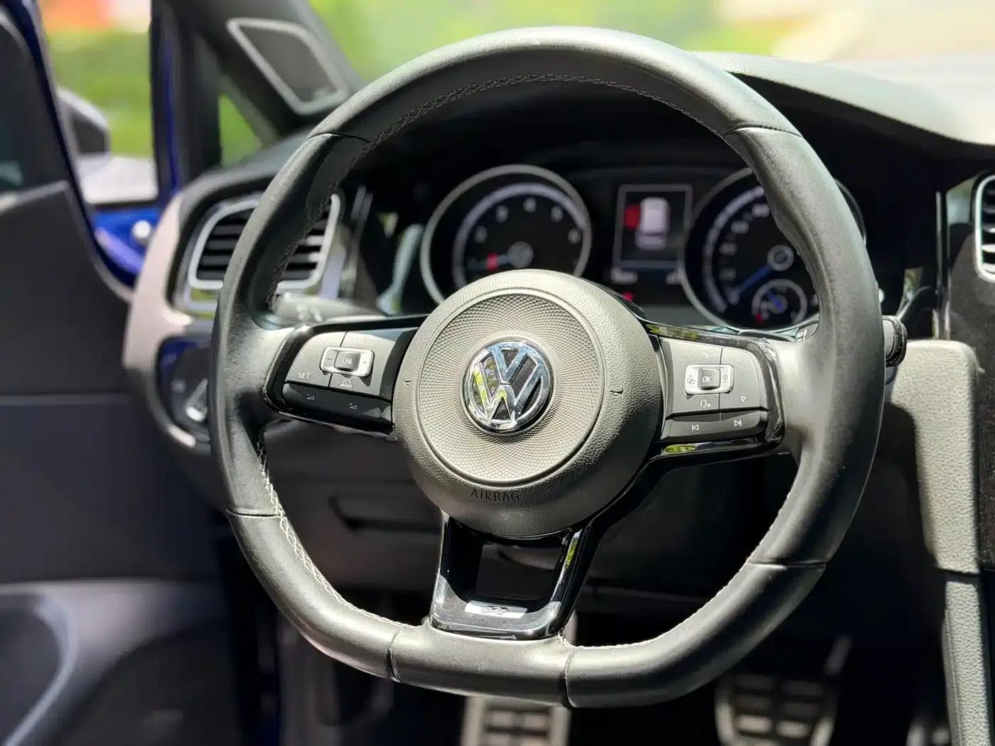 2017 Golf (Imported) 2.0TSI R — миниатюра 10