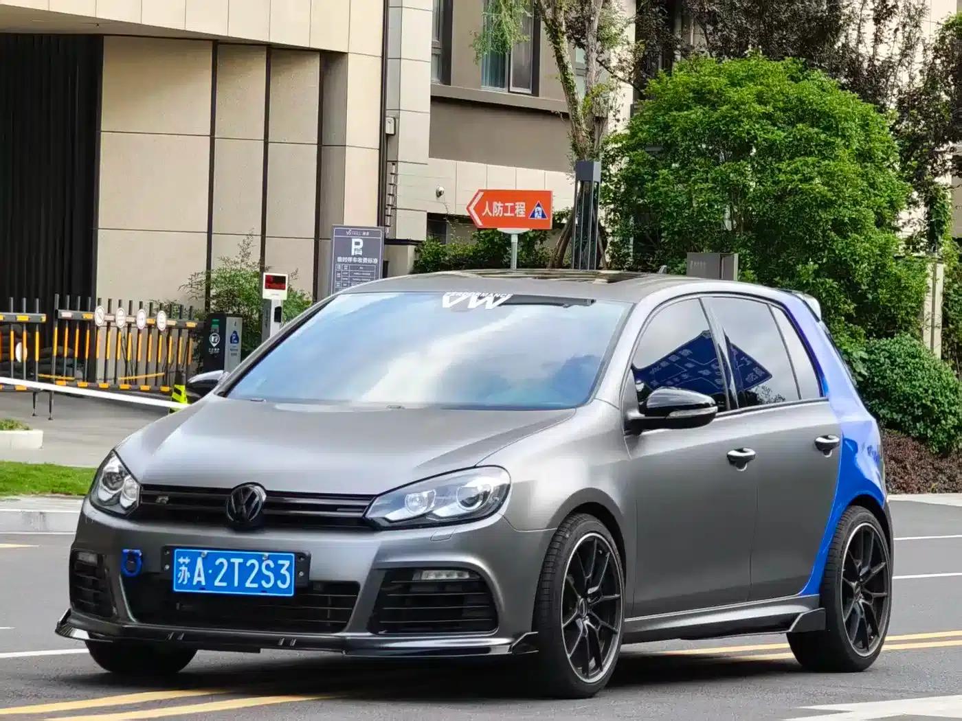2011 Golf 2.0TSI R (Imported) — миниатюра 1