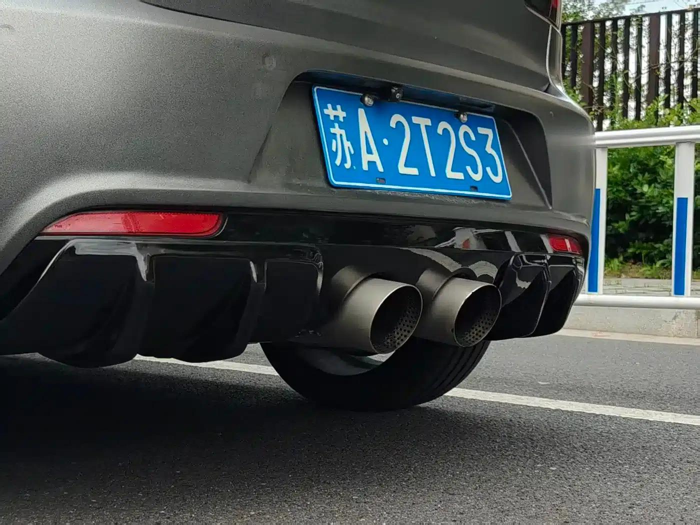 2011 Golf 2.0TSI R (Imported) — миниатюра 11