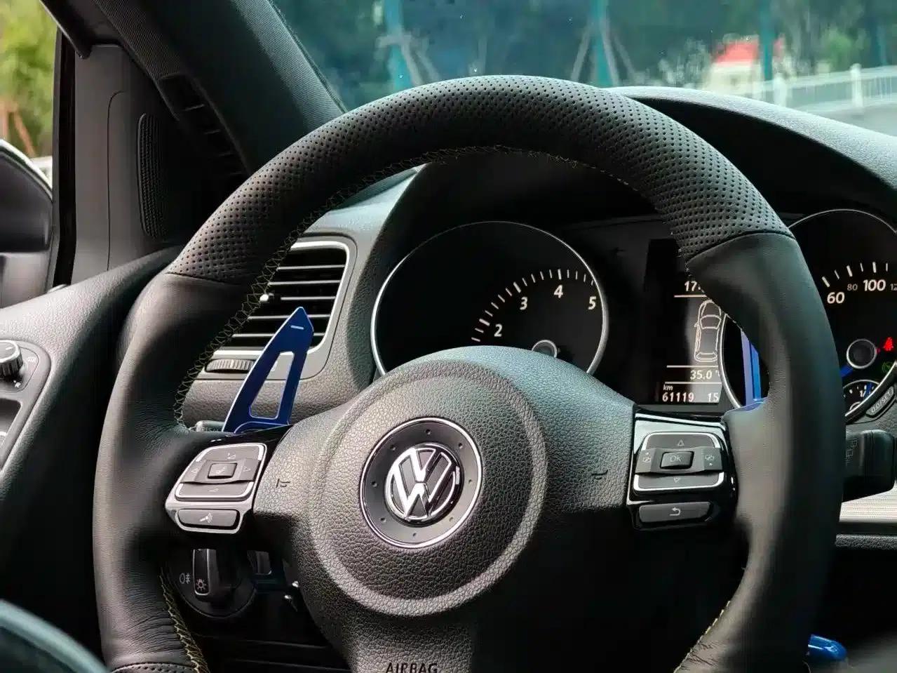 2011 Golf 2.0TSI R (Imported) — миниатюра 8