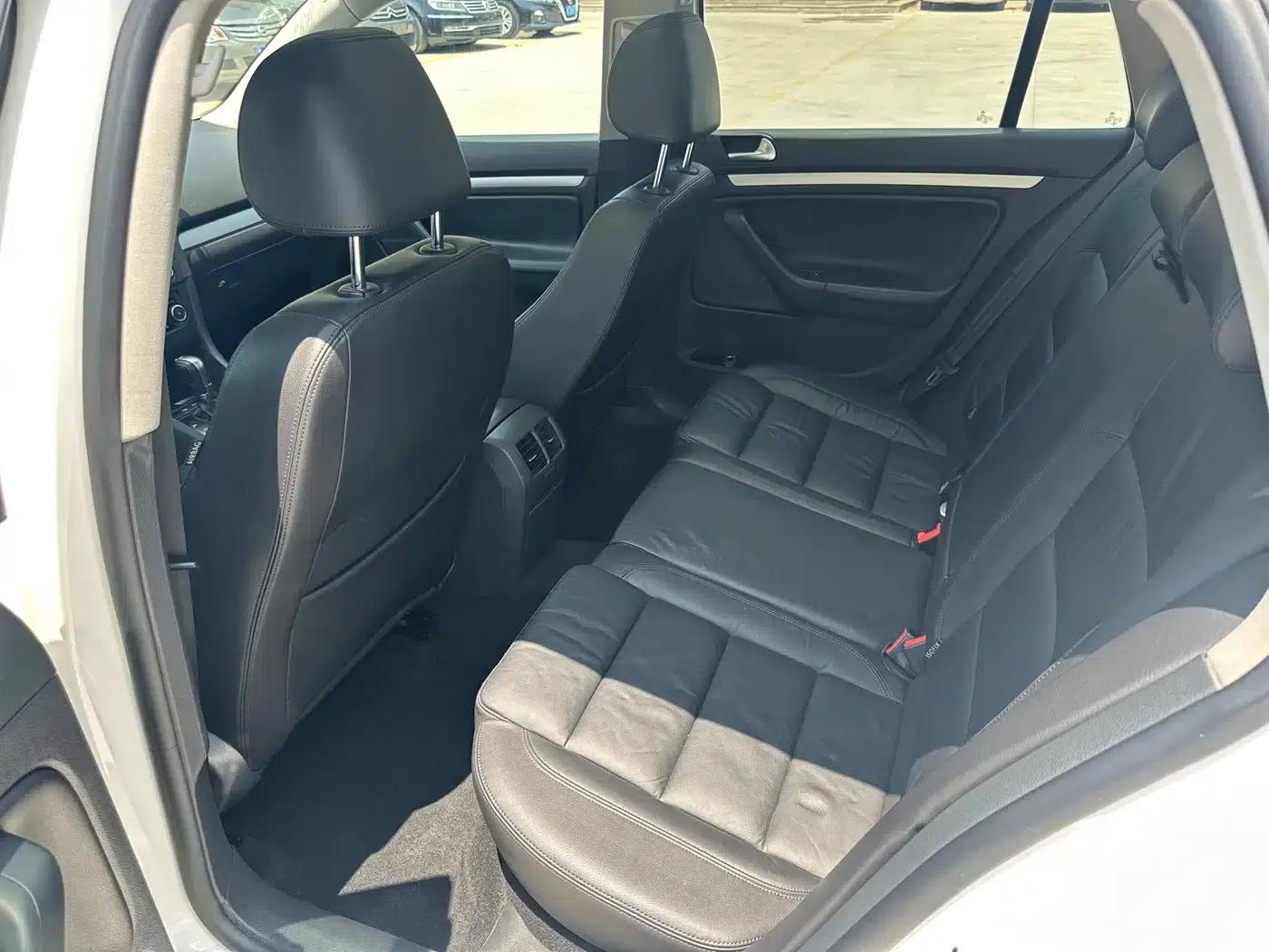 2011 Golf 1.4TSI Luxury Touring Edition (Imported) — миниатюра 5