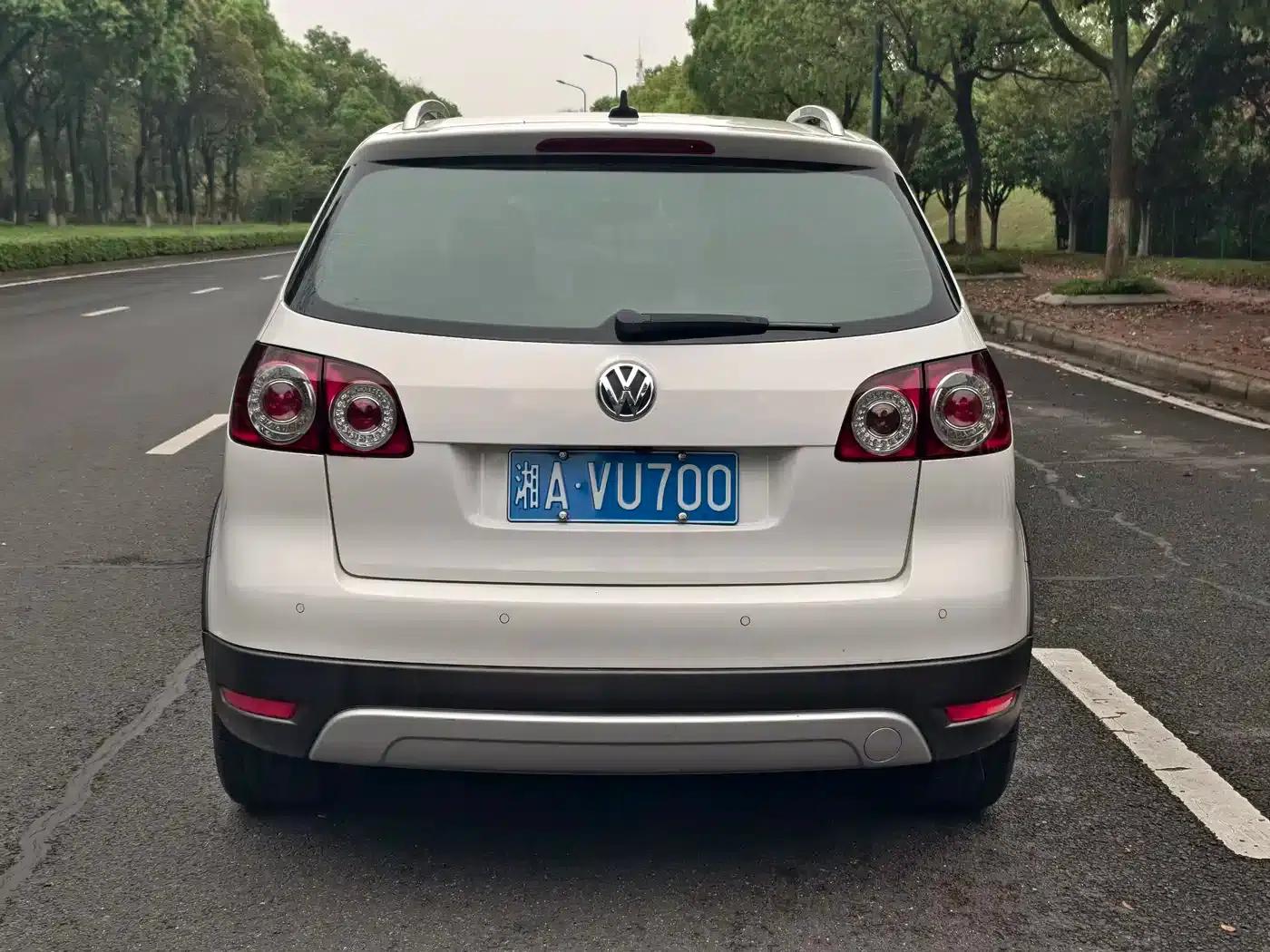 2011 Golf 1.4TSI Luxury Touring Edition (Imported) — миниатюра 8