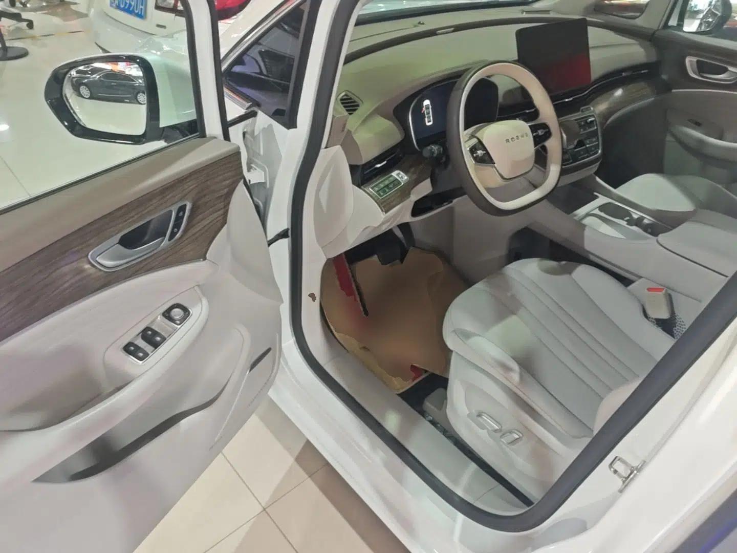 Roewe iMAX8 New Energy 2025 1.5T DMH Lu Zun Deluxe Edition — миниатюра 18
