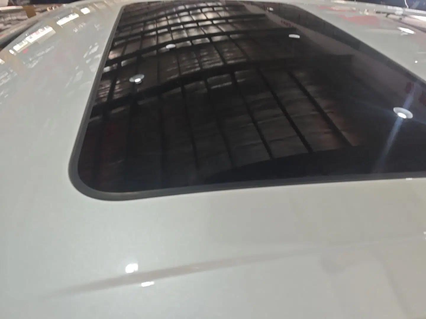 Roewe iMAX8 New Energy 2025 1.5T DMH Lu Zun Deluxe Edition — миниатюра 7