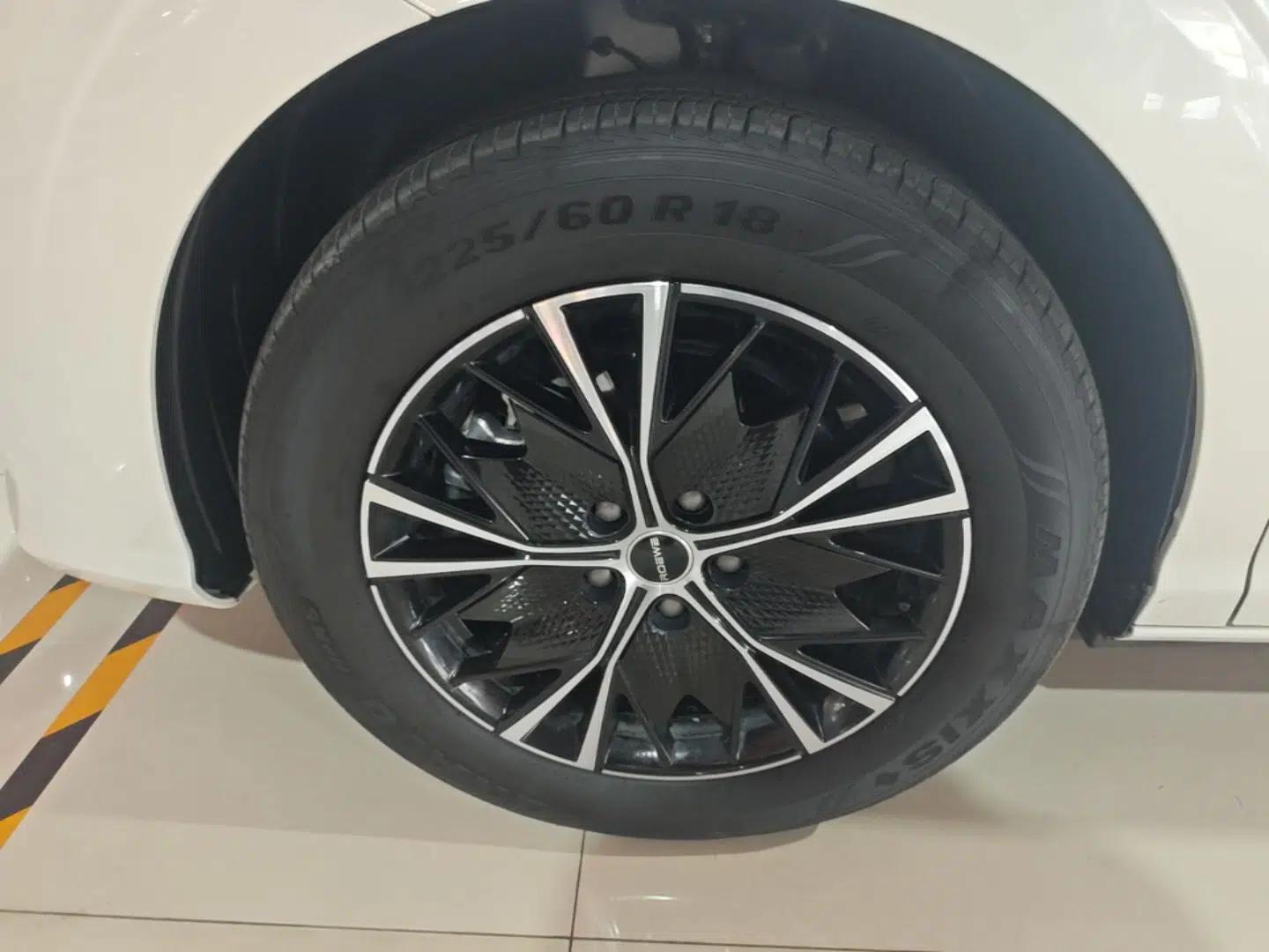 Roewe iMAX8 New Energy 2025 1.5T DMH Lu Zun Deluxe Edition — миниатюра 10