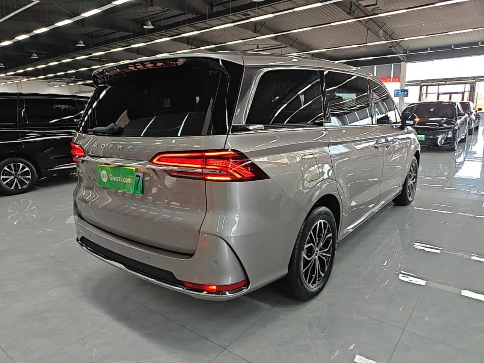 Roewe iMAX8 New Energy 2025 1.5T DMH Lu Zun Deluxe Edition — миниатюра 6