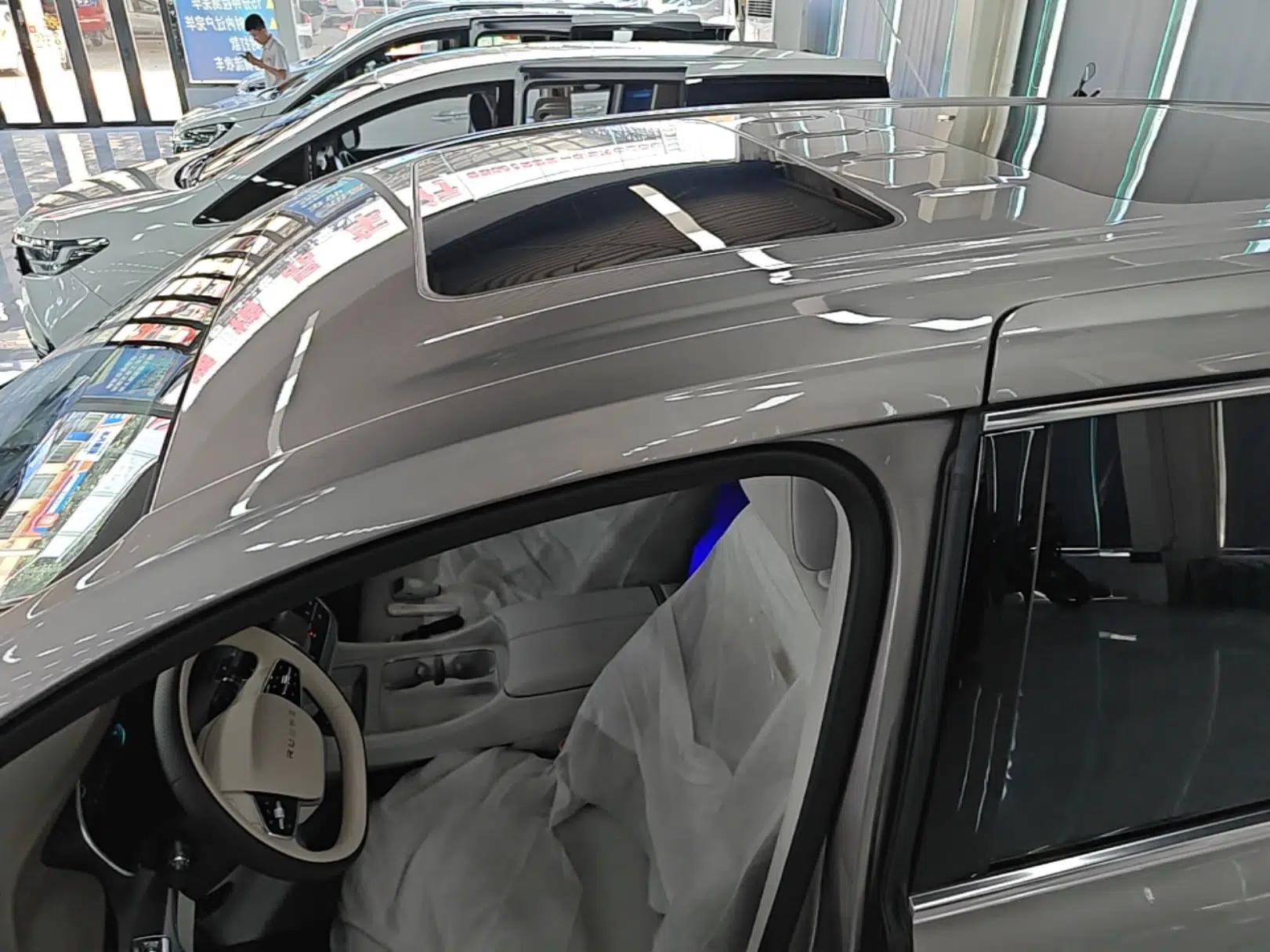 Roewe iMAX8 New Energy 2025 1.5T DMH Lu Zun Deluxe Edition — миниатюра 7