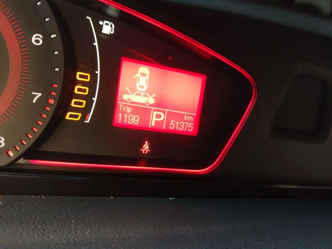 Roewe 550 2012 550 1.8L Automatic Value Edition — миниатюра 12