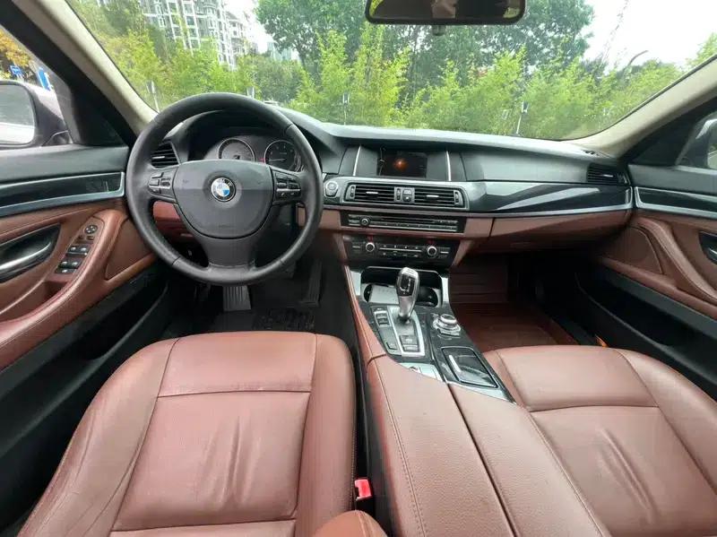 BMW 5 Series 2013 520Li Elegant Edition — миниатюра 7