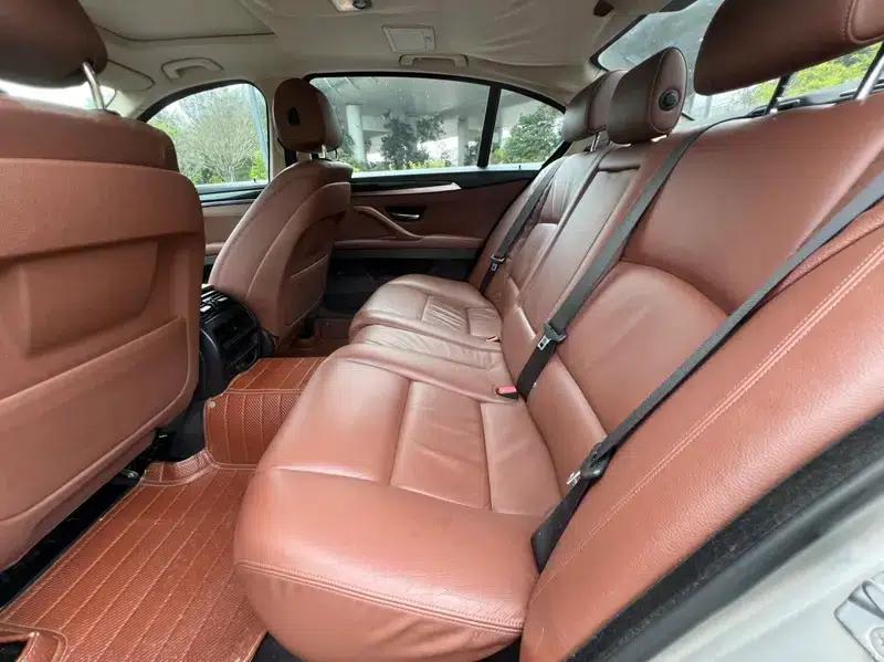 BMW 5 Series 2013 520Li Elegant Edition — миниатюра 10
