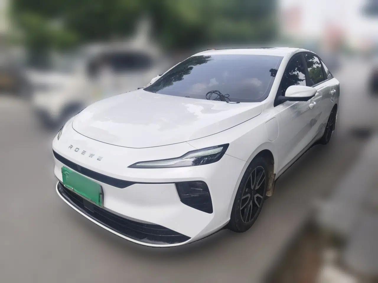 Roewe D6 2025 450km Deluxe Edition — миниатюра 1