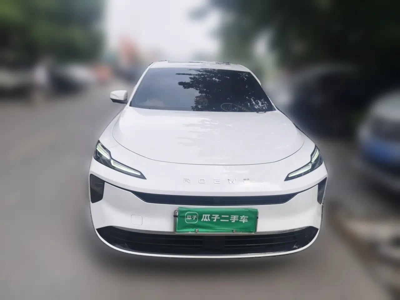 Roewe D6 2025 450km Deluxe Edition — миниатюра 2