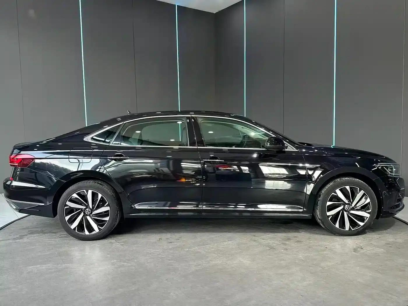 2023 Passat 330TSI Elite Edition — миниатюра 4