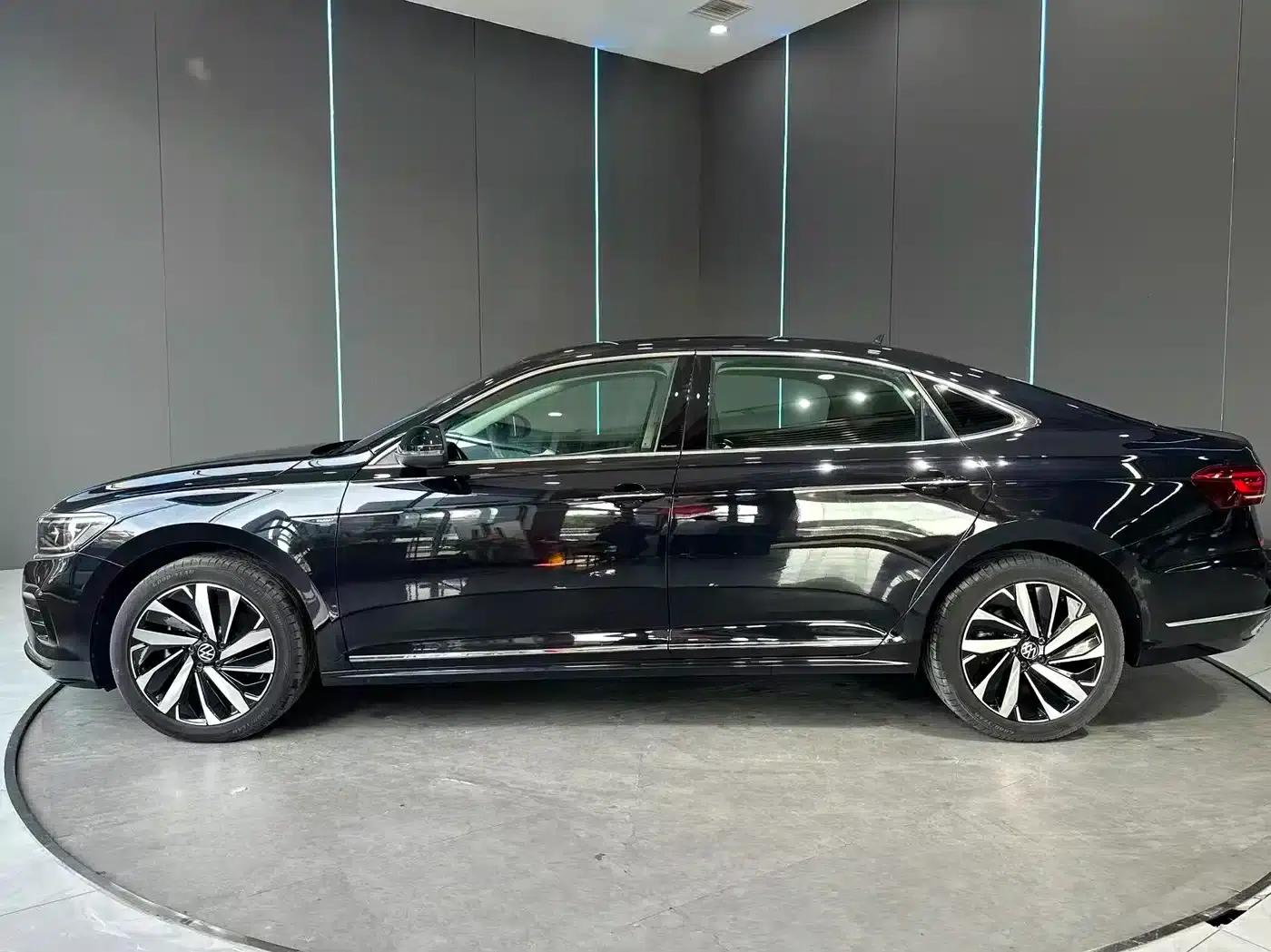 2023 Passat 330TSI Elite Edition — миниатюра 5