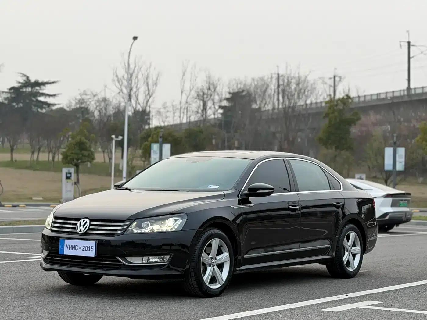 2013 Passat 1.8TSI DSG Royal Edition — миниатюра 1