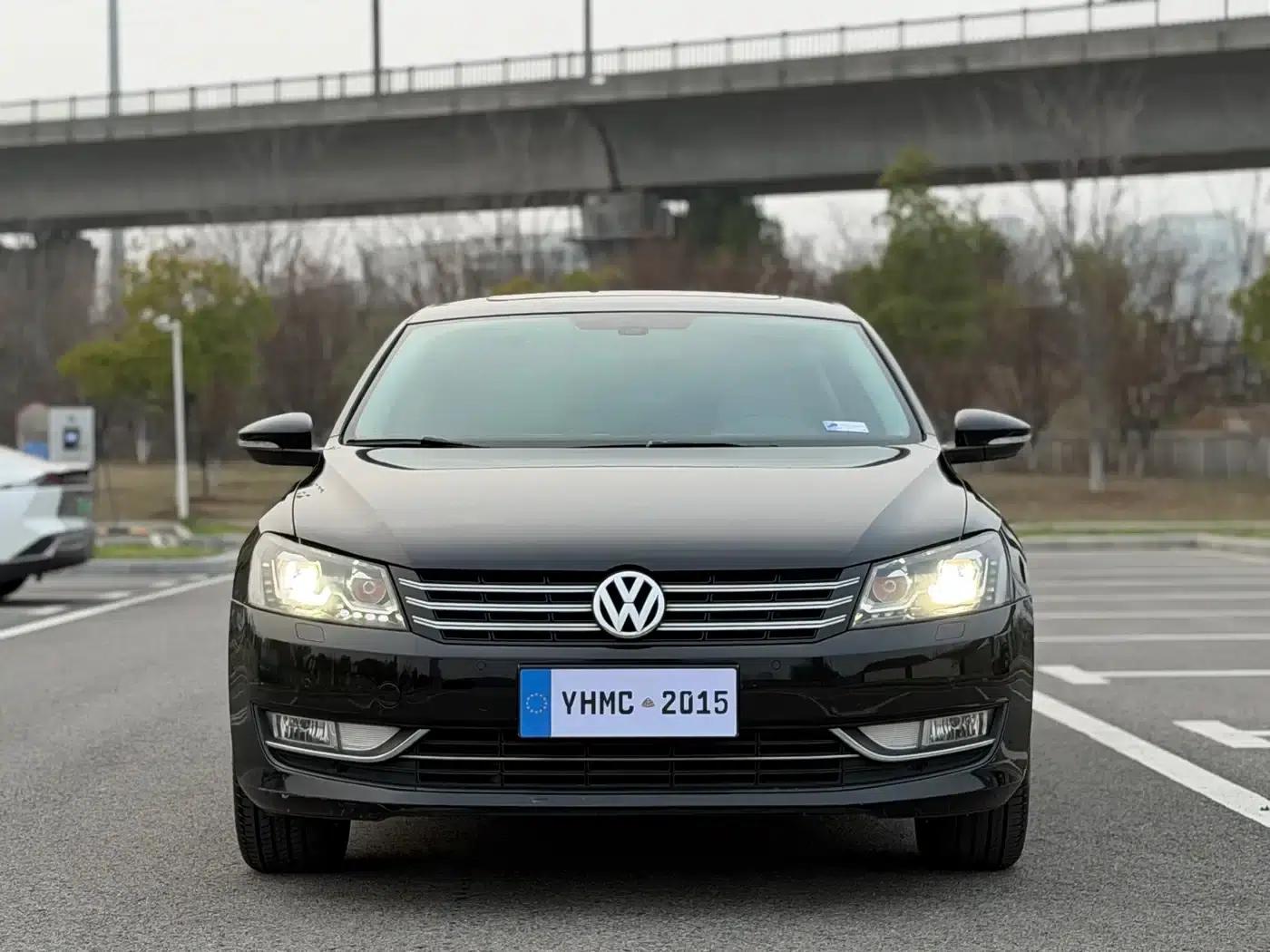 2013 Passat 1.8TSI DSG Royal Edition — миниатюра 2