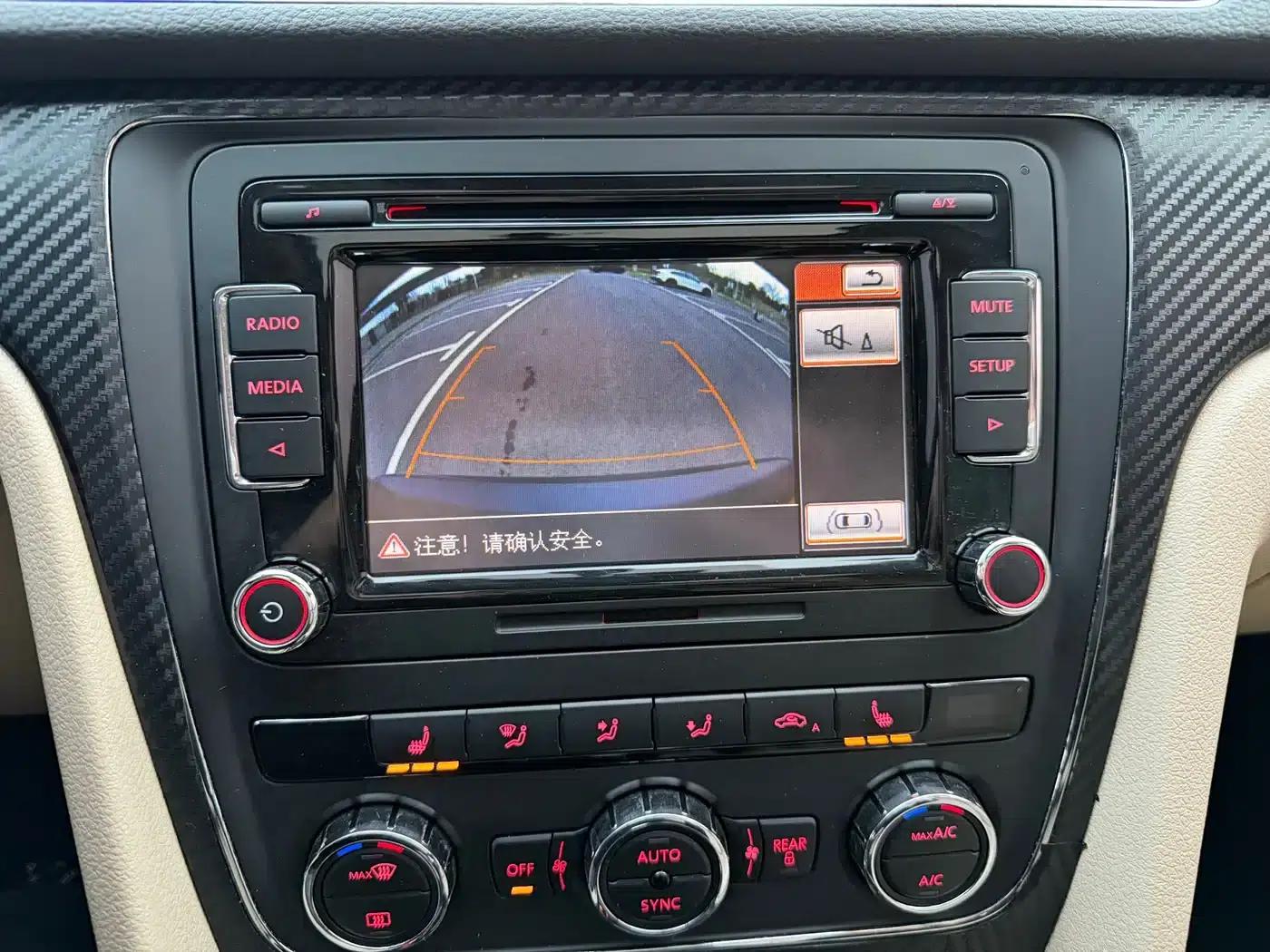 2013 Passat 1.8TSI DSG Royal Edition — миниатюра 15