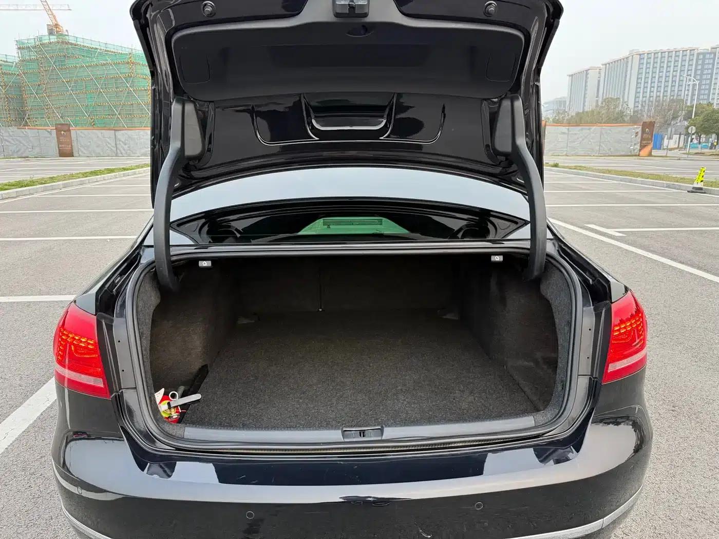 2013 Passat 1.8TSI DSG Royal Edition — миниатюра 22