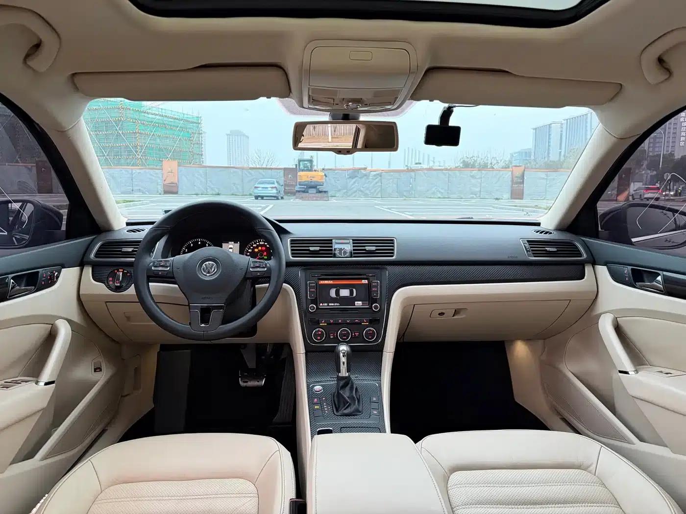 2013 Passat 1.8TSI DSG Royal Edition — миниатюра 7