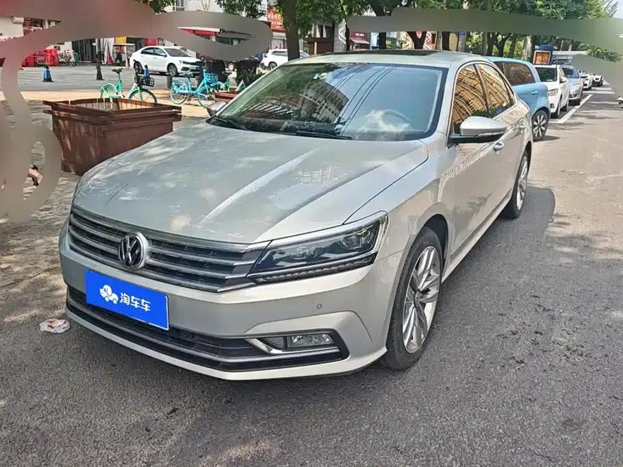 2017 Passat 330TSI DSG Premium Edition — миниатюра 1