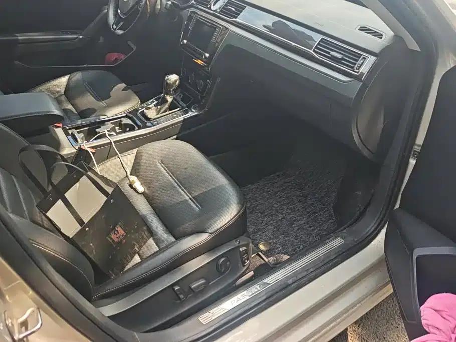 2017 Passat 330TSI DSG Premium Edition — миниатюра 8