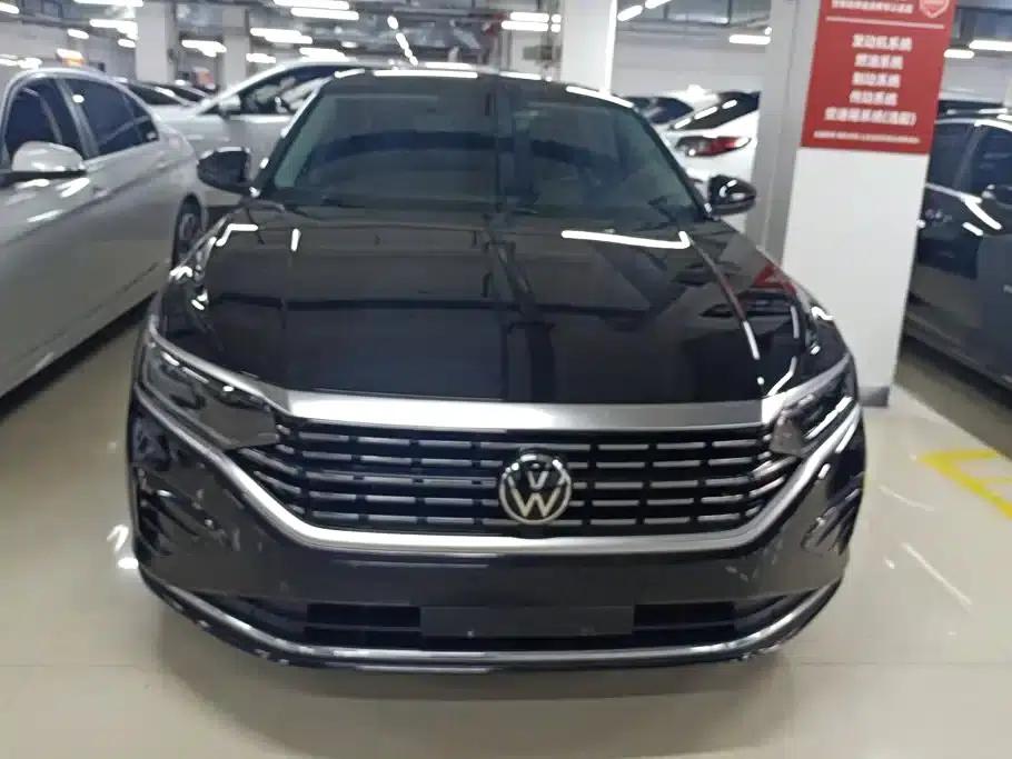 2022 Volkswagen Passat 330TSI Elite Edition — миниатюра 2