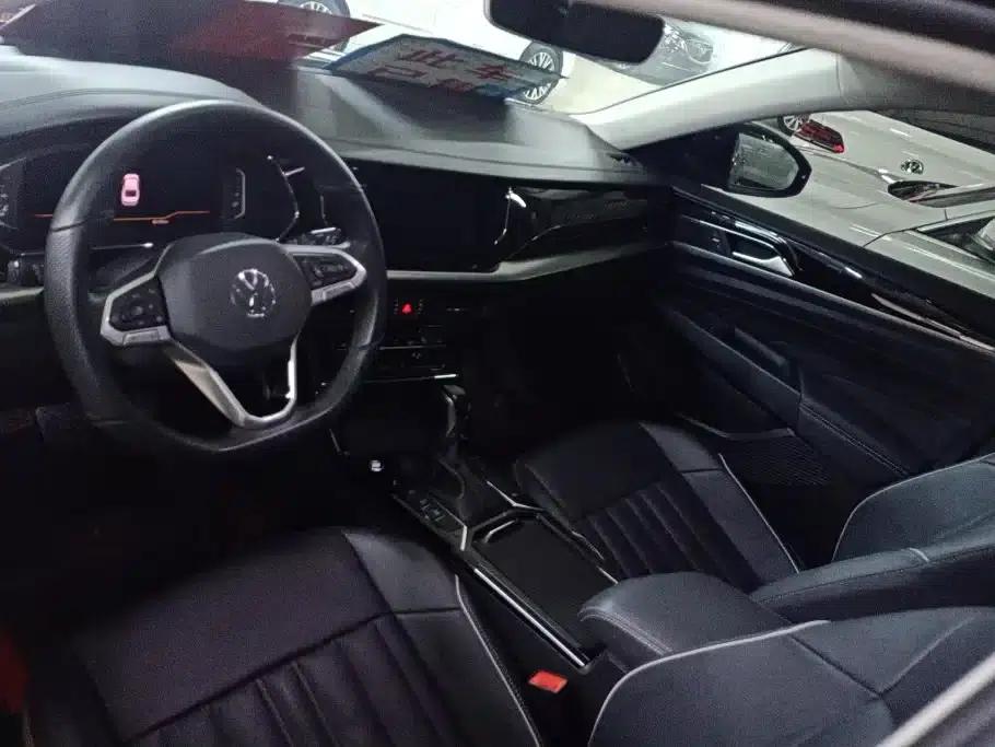 2022 Volkswagen Passat 330TSI Elite Edition — миниатюра 12