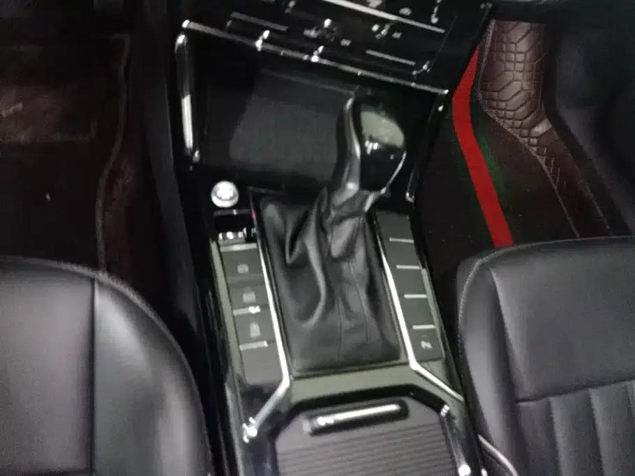 2022 Volkswagen Passat 330TSI Elite Edition — миниатюра 16