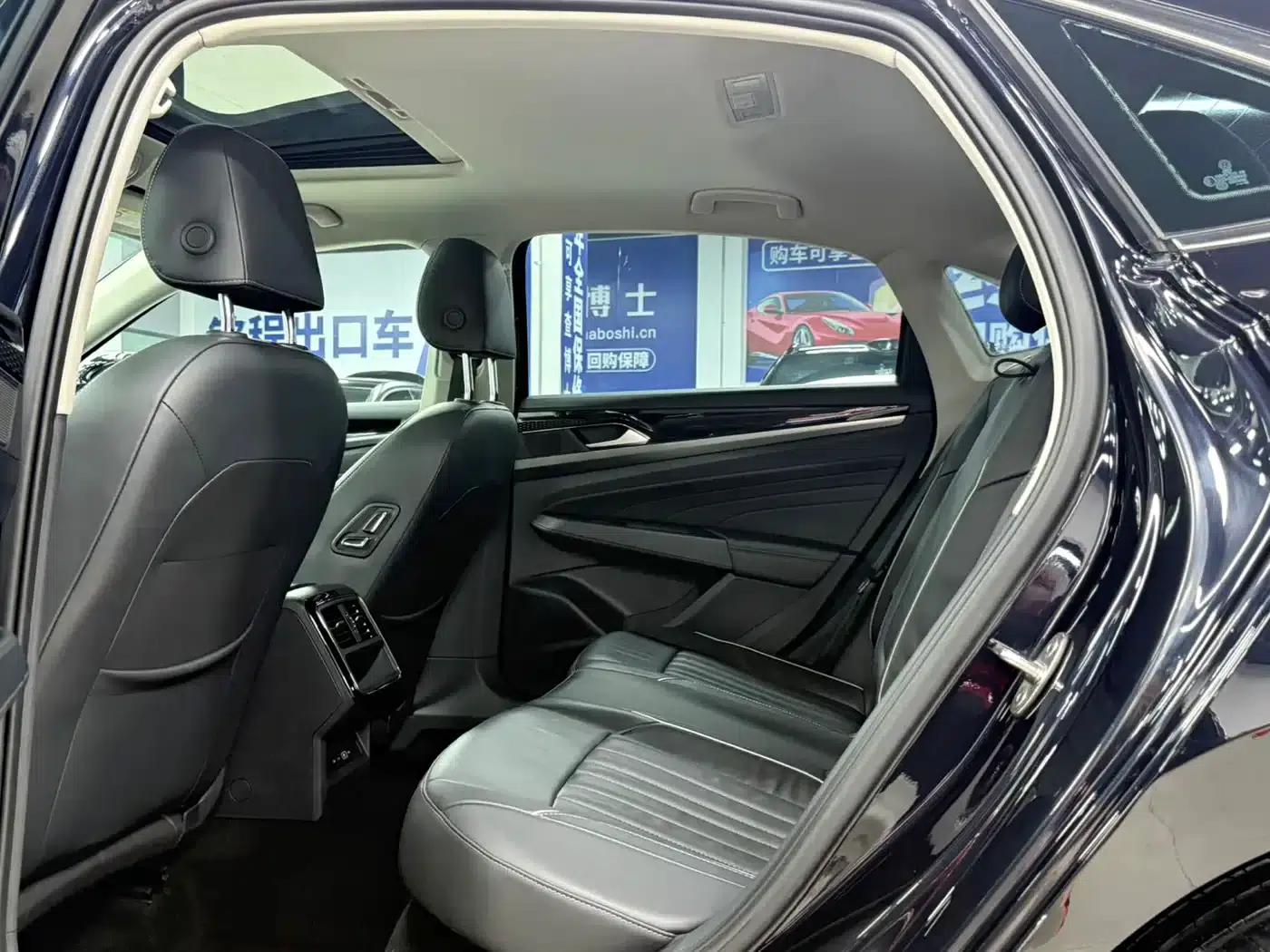 2022 Passat 280TSI Elite Edition — миниатюра 18
