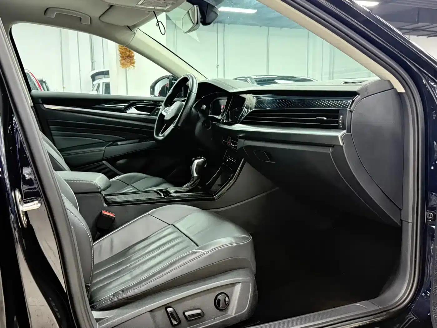 2022 Passat 280TSI Elite Edition — миниатюра 19