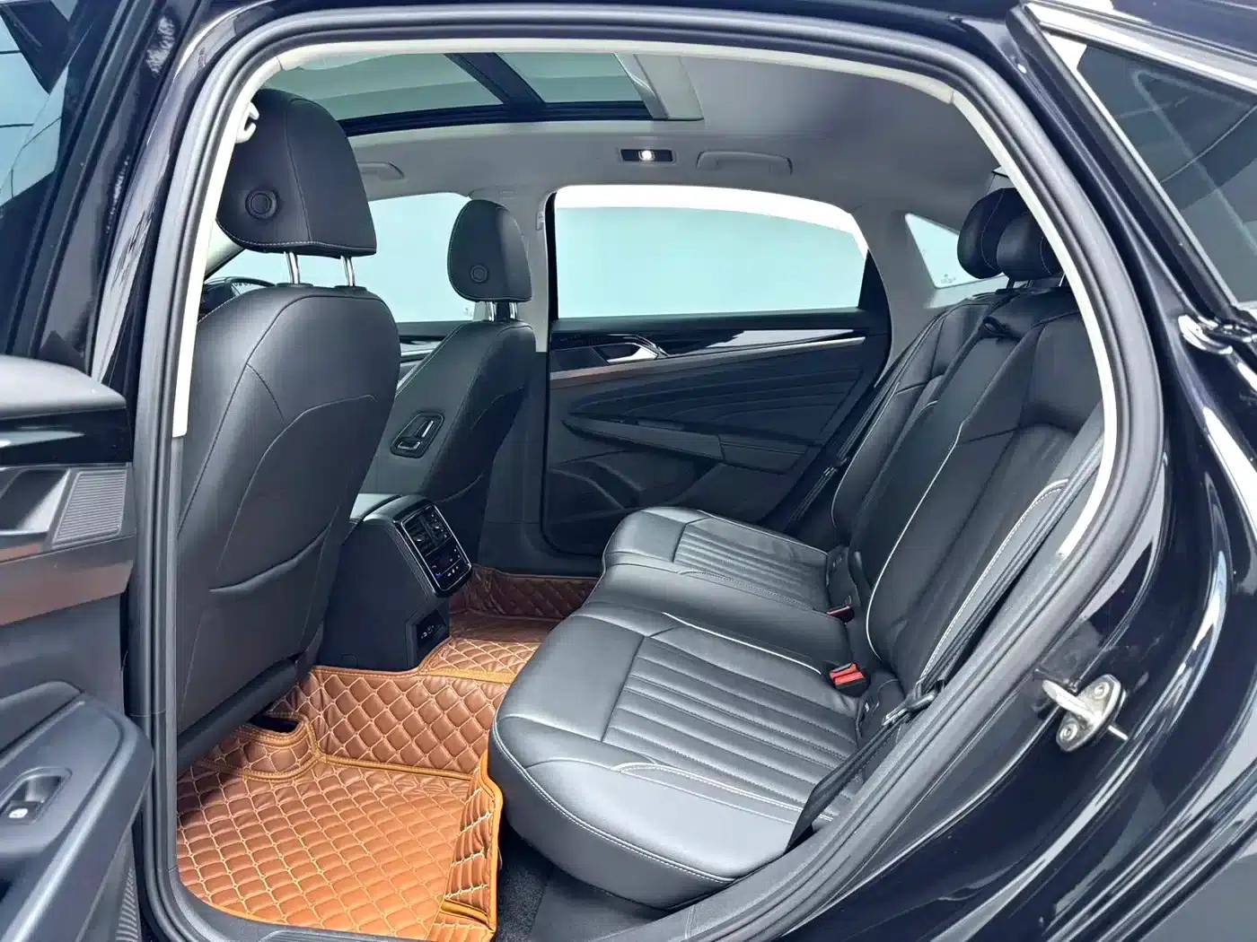 2023 Passat 330TSI Elite Edition — миниатюра 6
