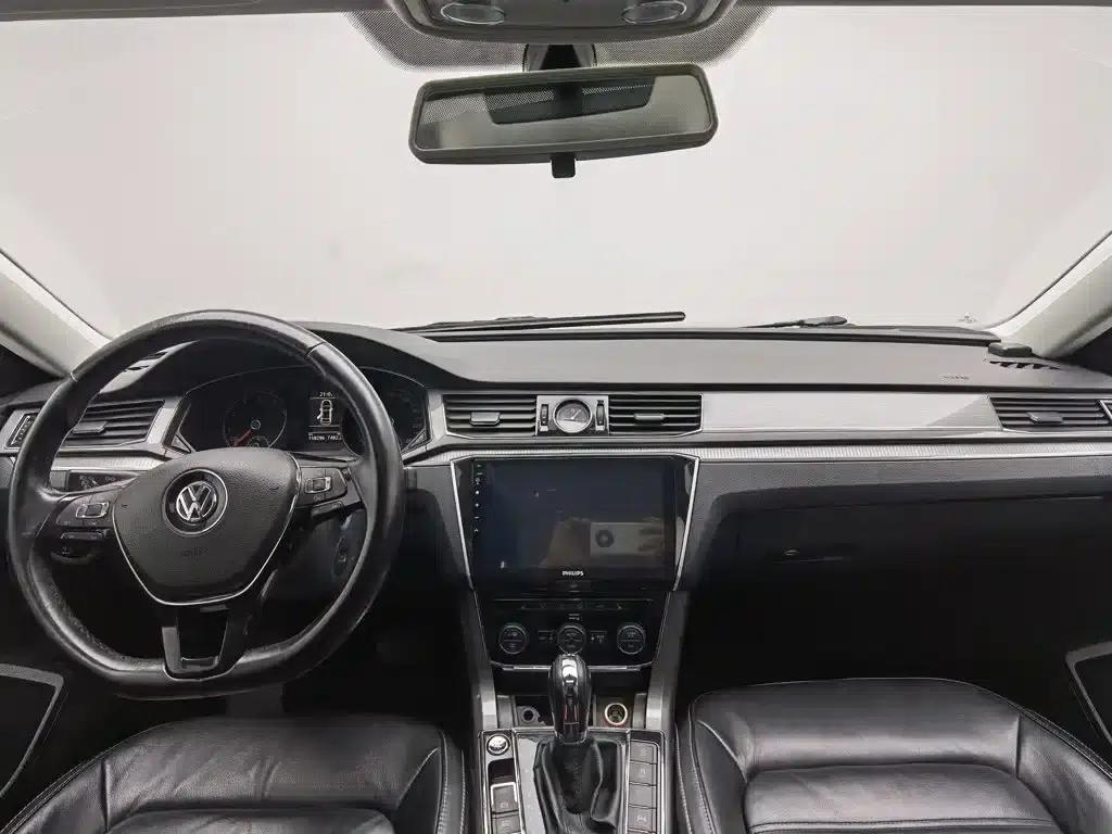 2017 Passat 330TSI DSG Premium Edition — миниатюра 5