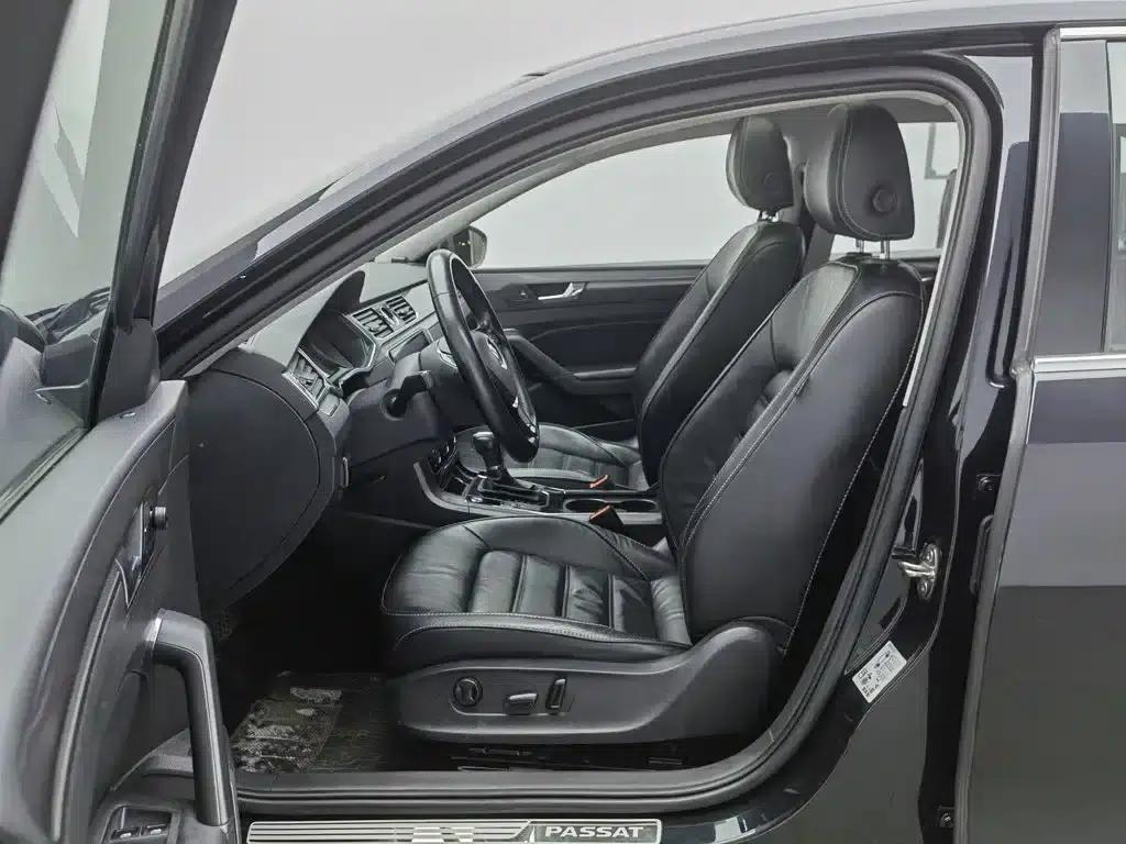 2017 Passat 330TSI DSG Premium Edition — миниатюра 10