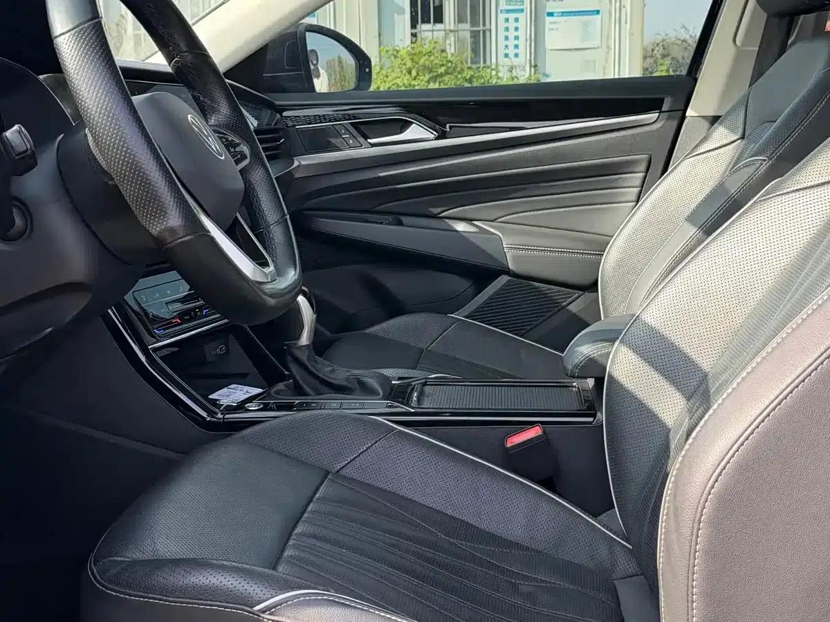 2022 Passat 330TSI Luxury Edition — миниатюра 7