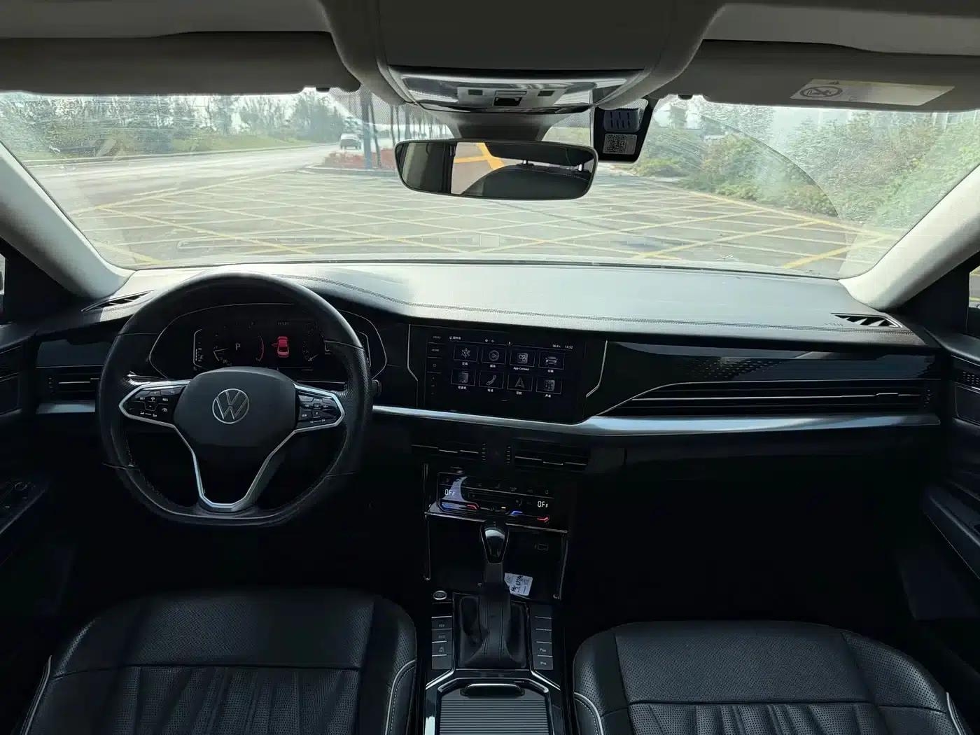 2022 Passat 330TSI Luxury Edition — миниатюра 9