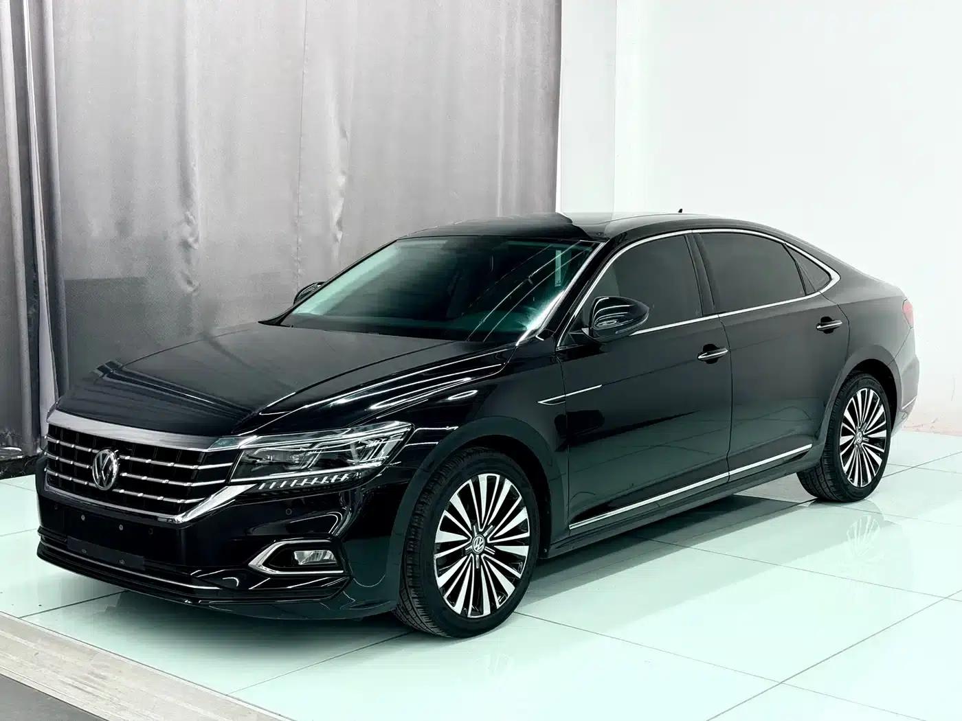 2020 Volkswagen Passat 330TSI Luxury Edition (China VI Emission Standard) — миниатюра 2