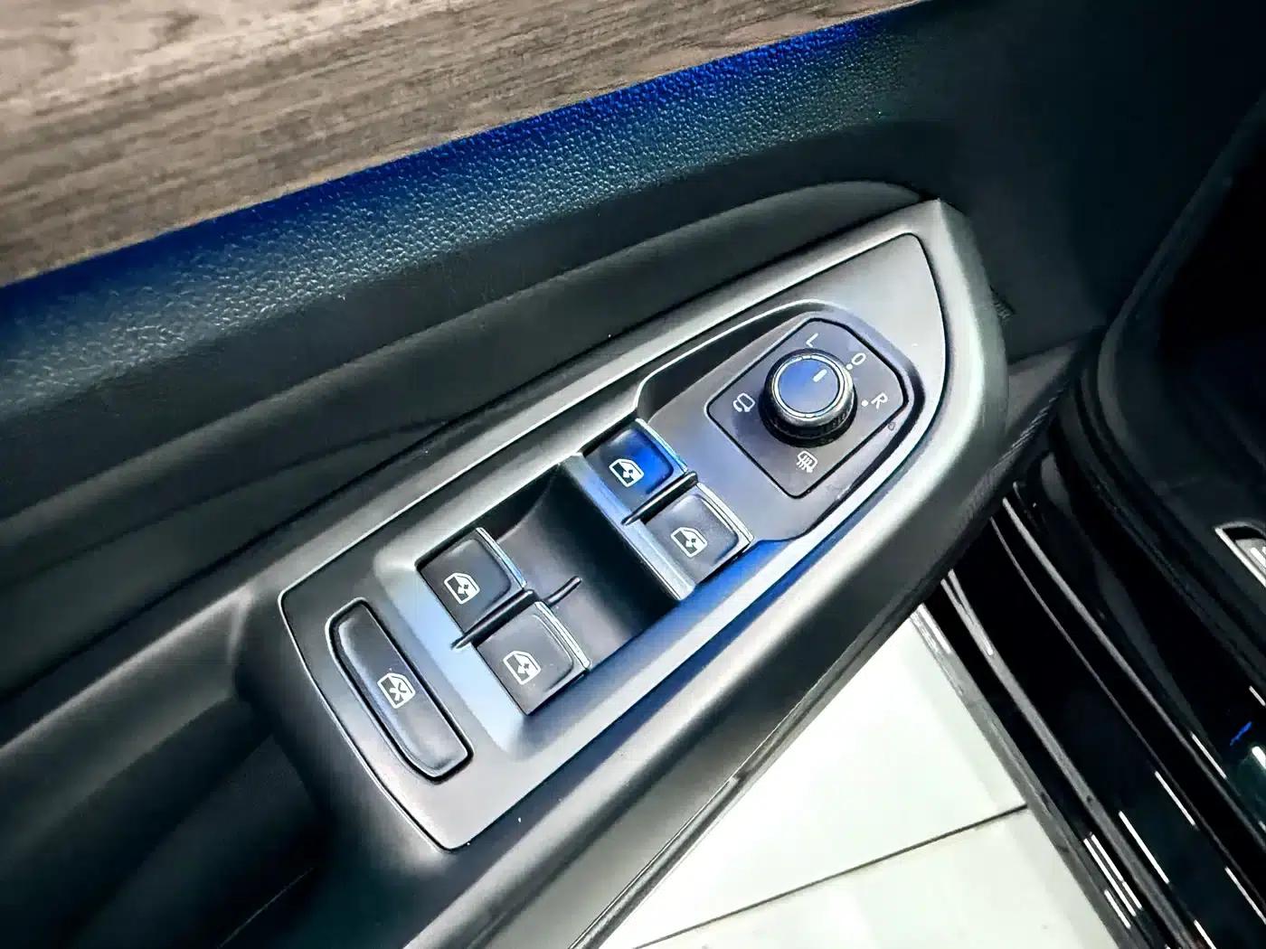 2020 Volkswagen Passat 330TSI Luxury Edition (China VI Emission Standard) — миниатюра 19