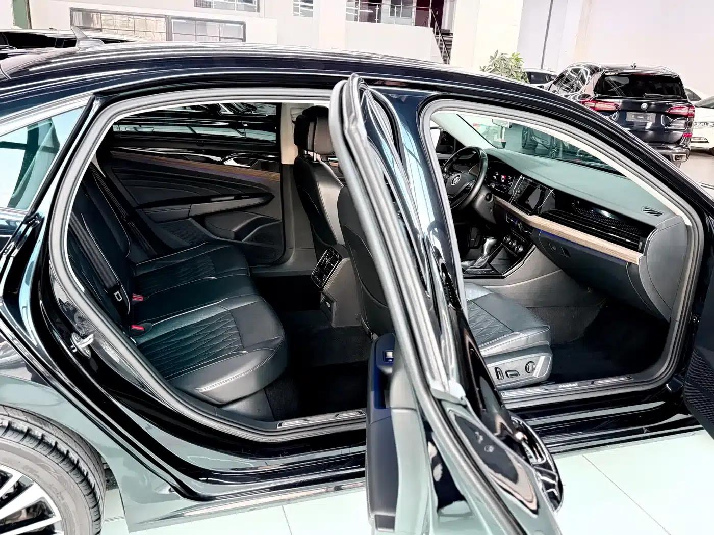 2020 Volkswagen Passat 330TSI Luxury Edition (China VI Emission Standard) — миниатюра 28