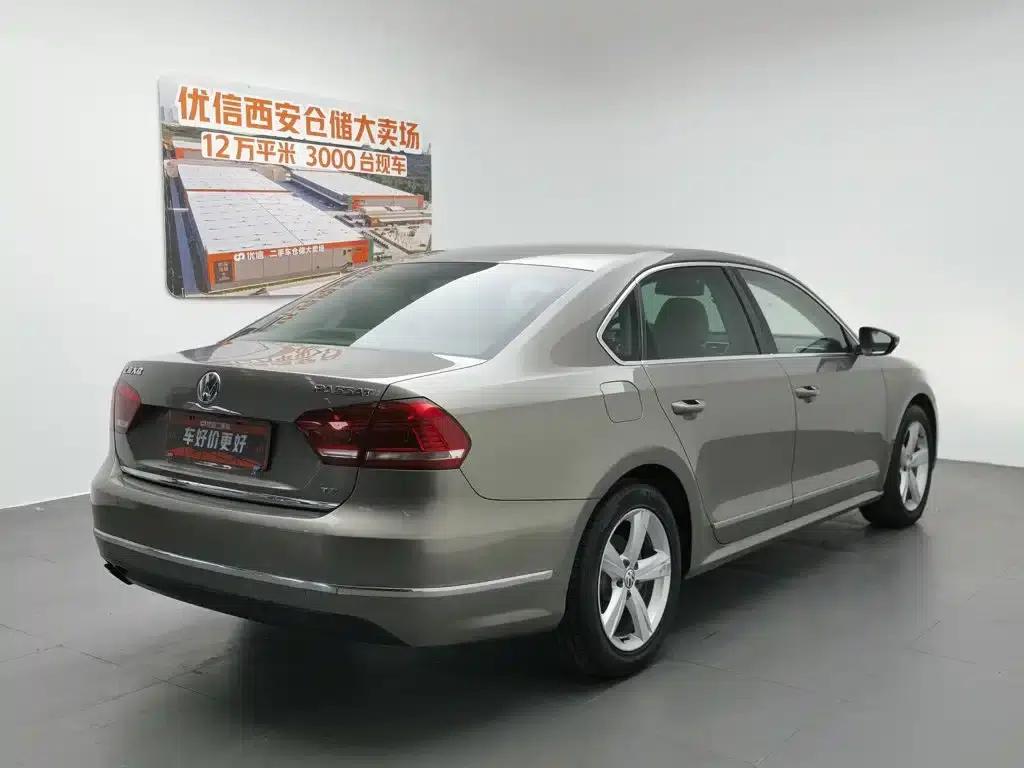 2013 Passat 1.8TSI DSG Royal Edition — миниатюра 2