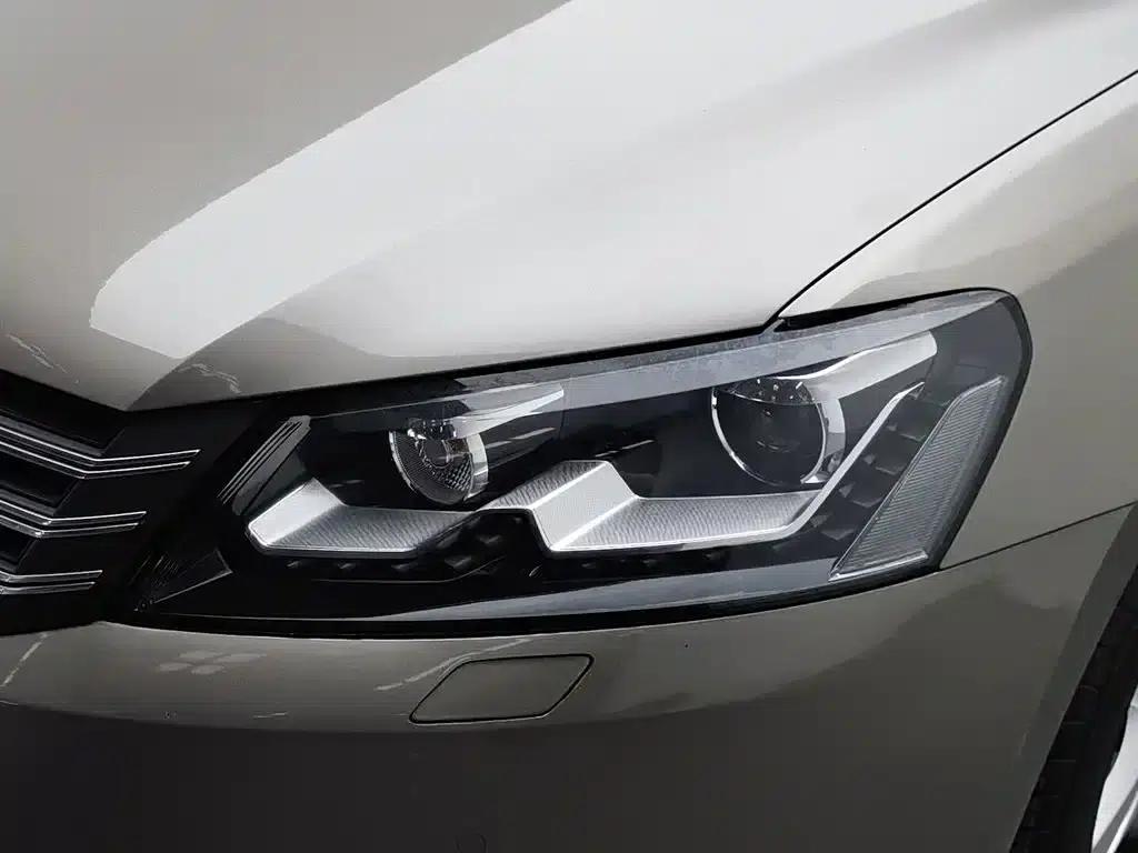 2013 Passat 1.8TSI DSG Royal Edition — миниатюра 7