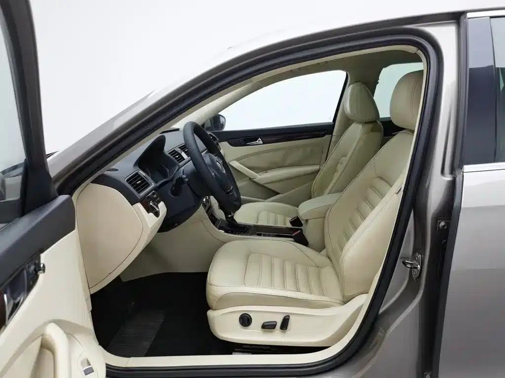 2013 Passat 1.8TSI DSG Royal Edition — миниатюра 10