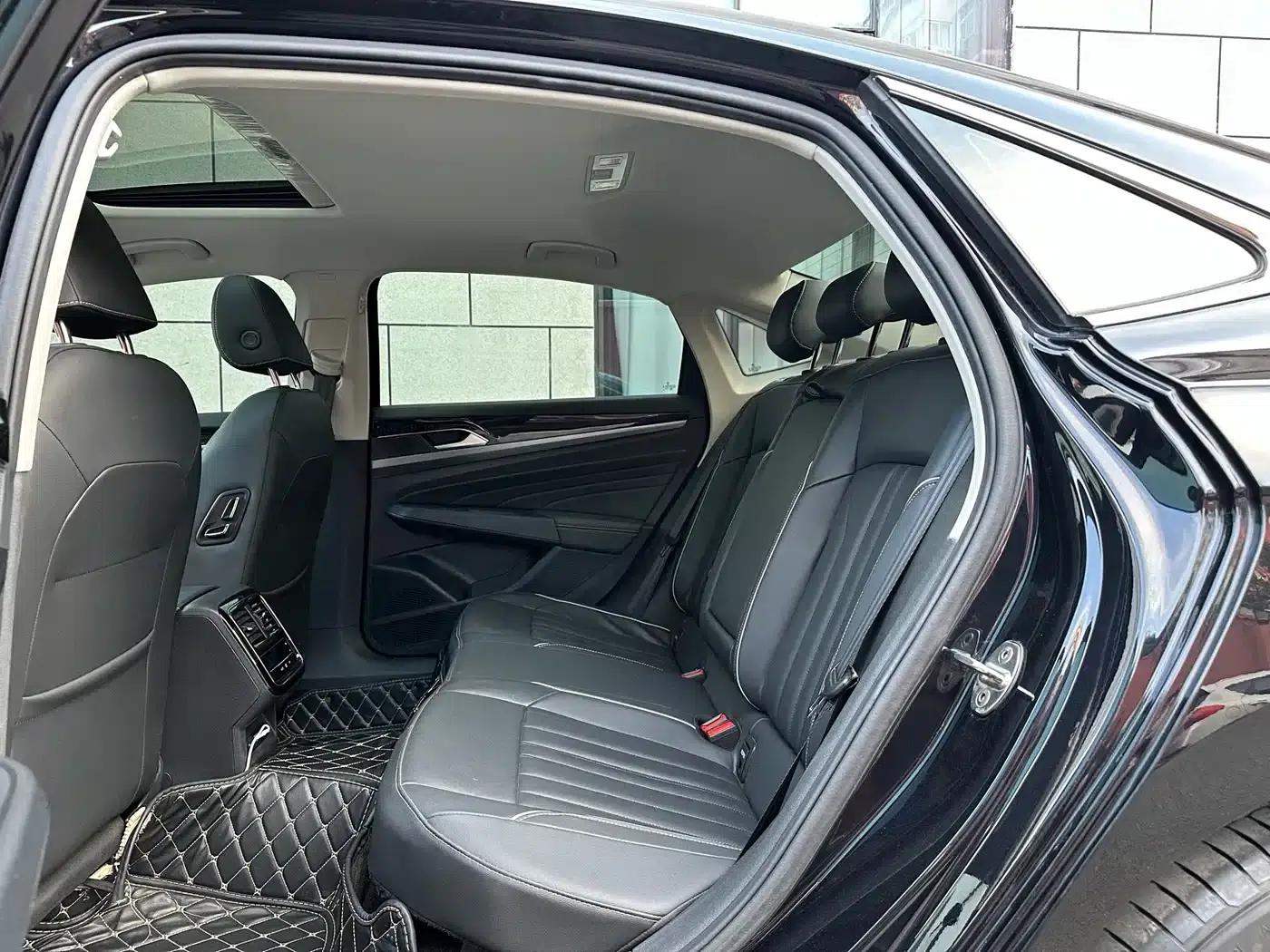 2023 Passat 280TSI Elite Edition — миниатюра 18