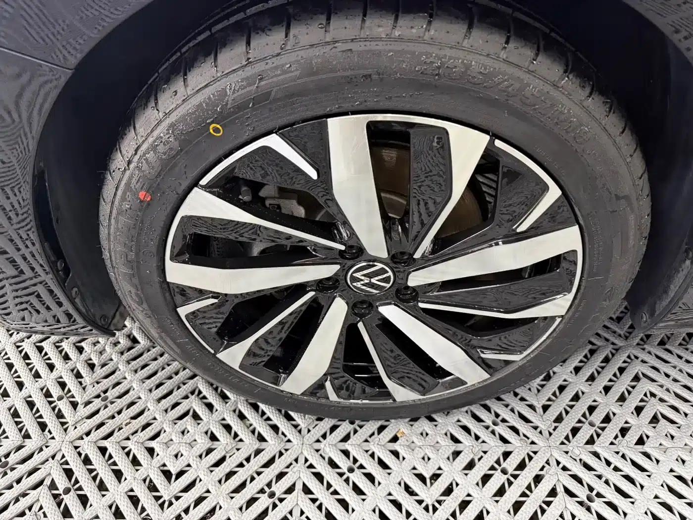 2023 Passat 280TSI Business Edition — миниатюра 4
