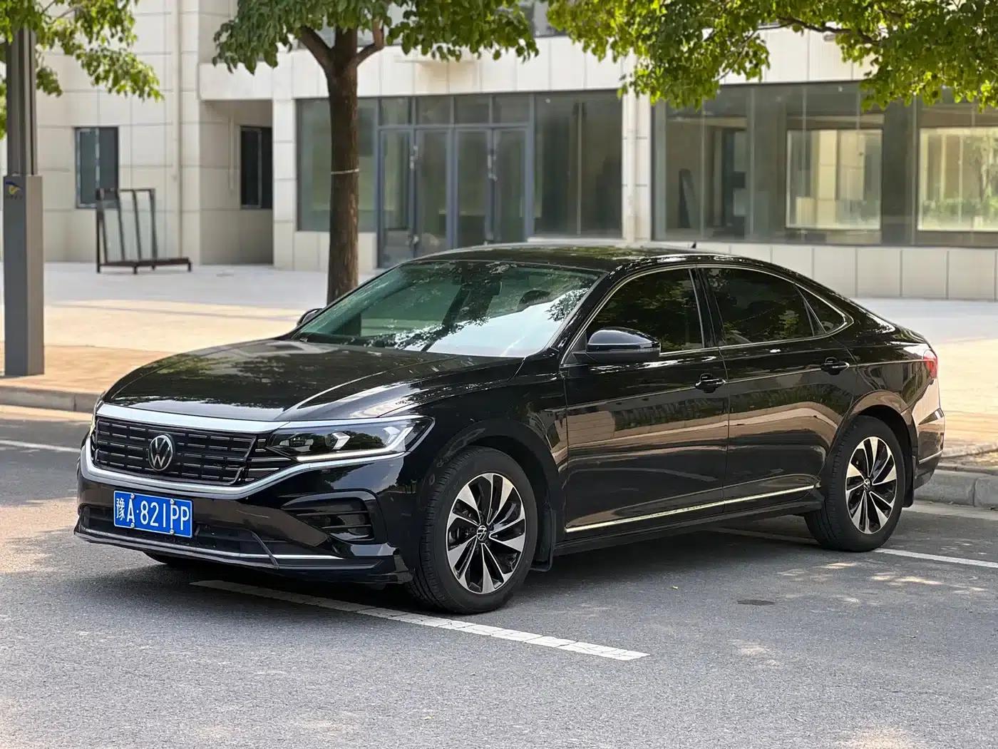 2022 Passat 280TSI Elite Edition — миниатюра 1