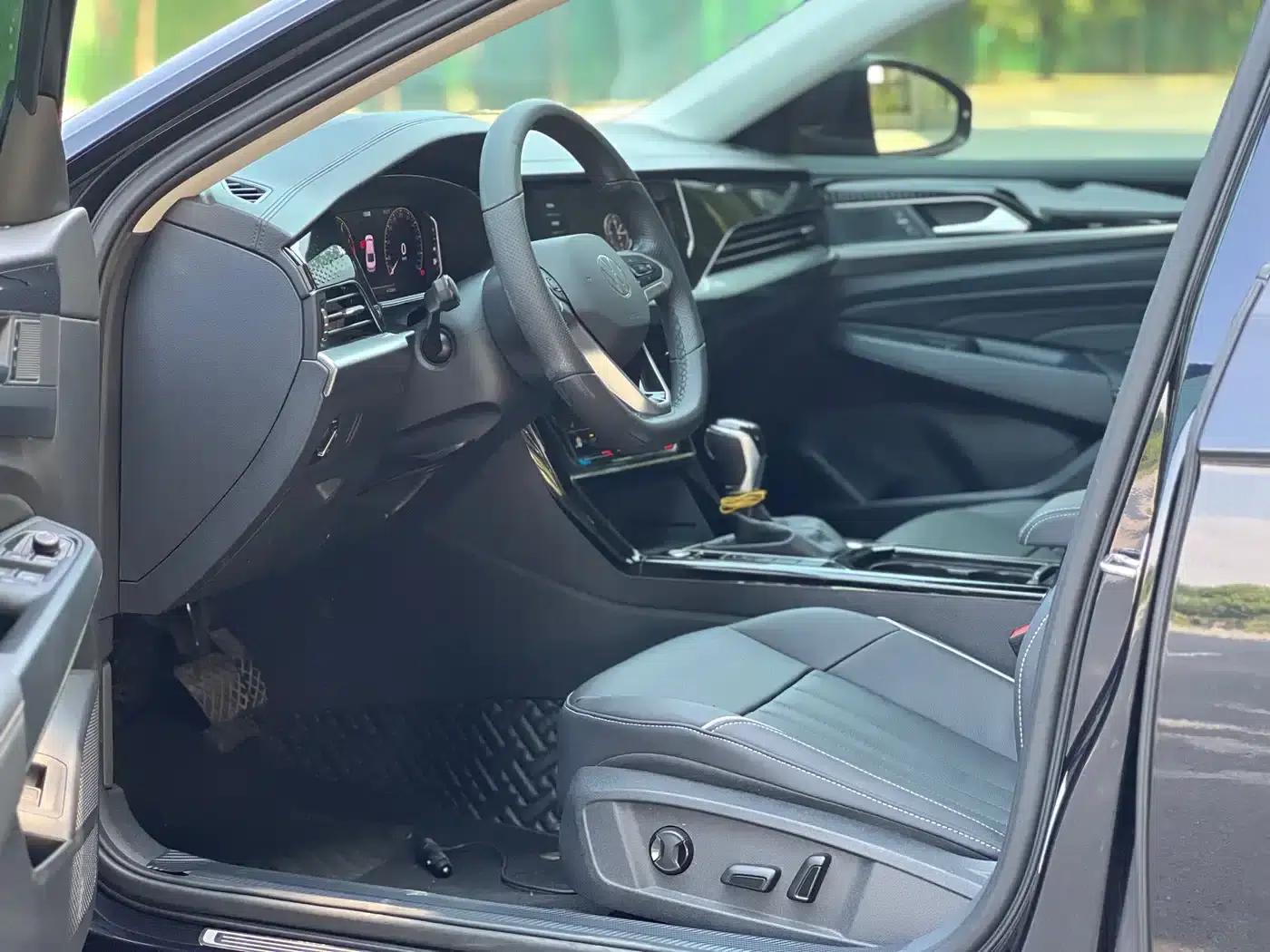 2022 Passat 280TSI Elite Edition — миниатюра 4