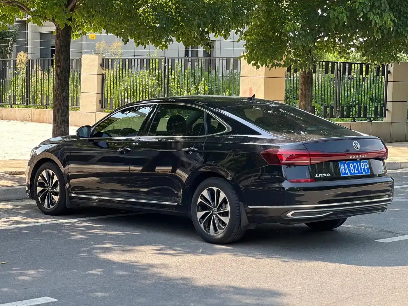 2022 Passat 280TSI Elite Edition — миниатюра 7
