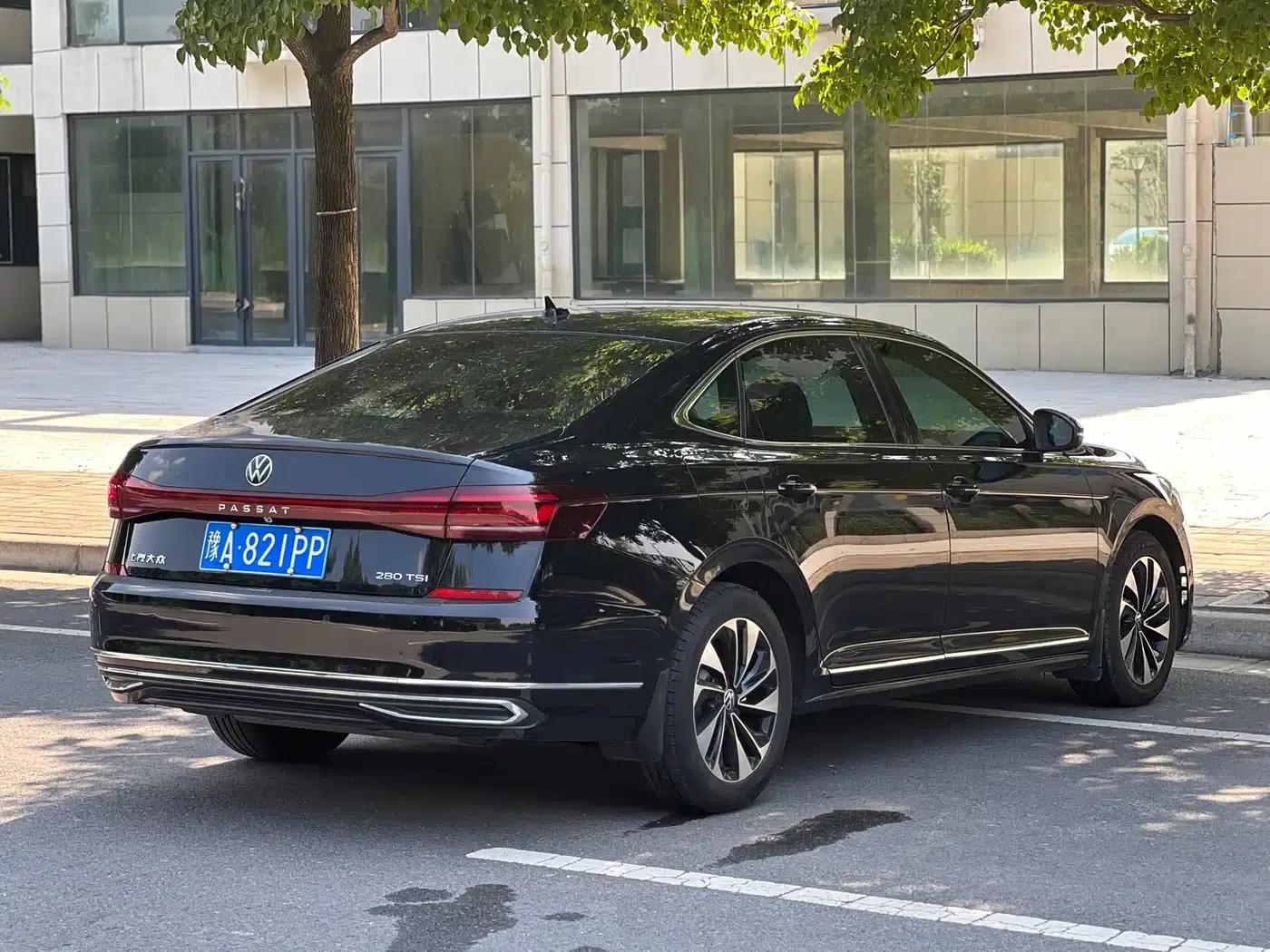2022 Passat 280TSI Elite Edition — миниатюра 9
