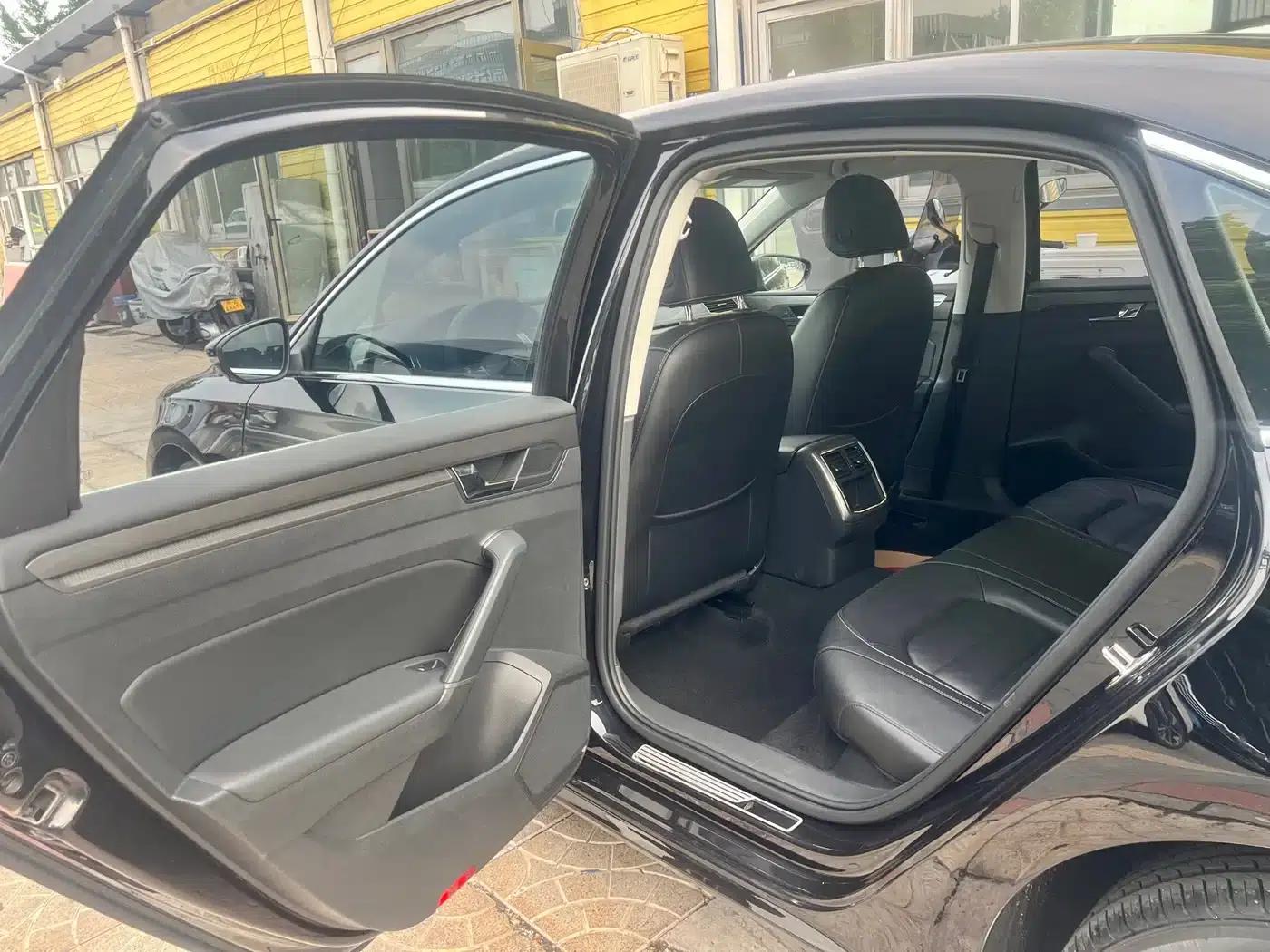 2017 Passat 330TSI DSG Premium Edition — миниатюра 12