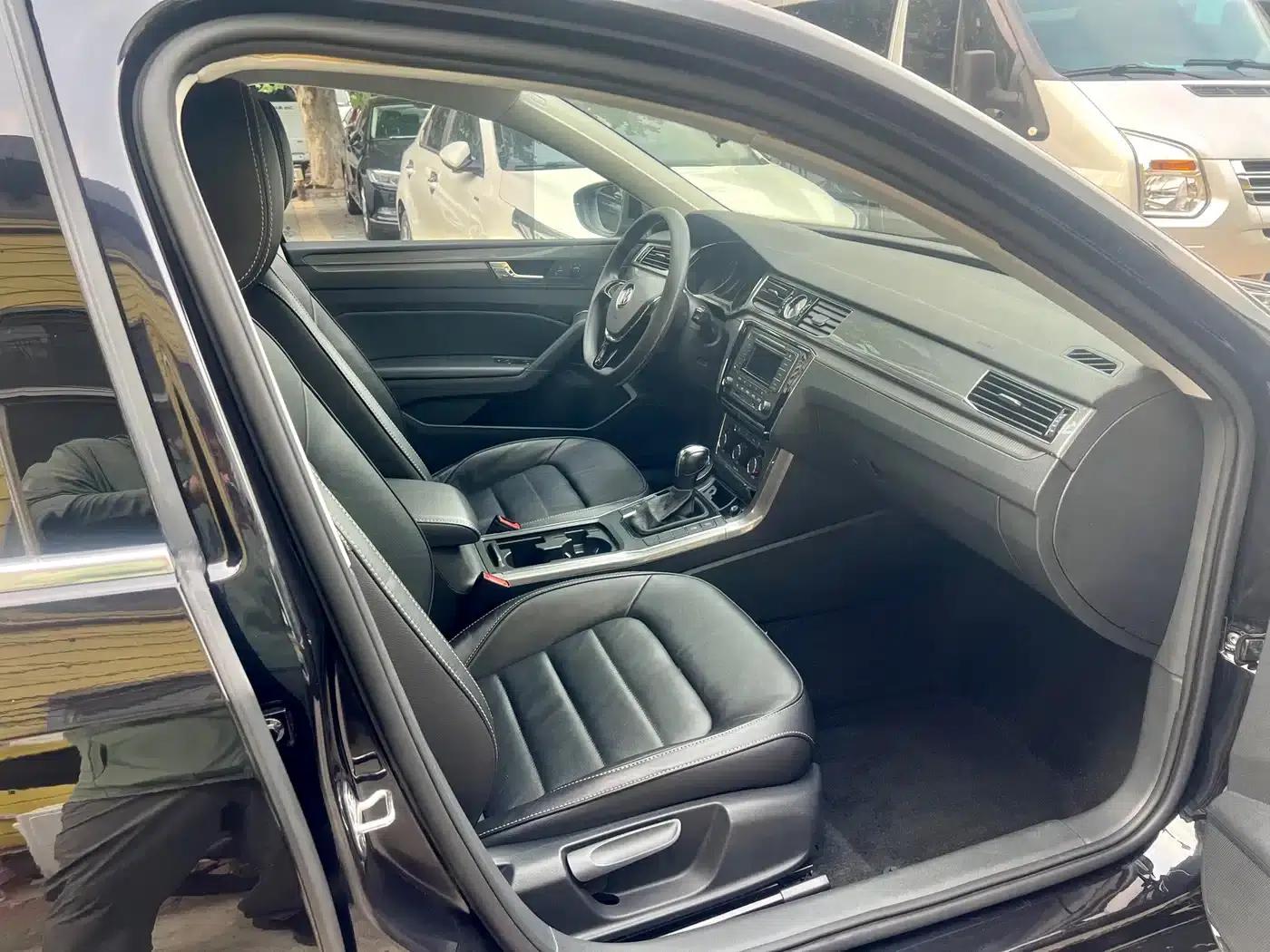 2017 Passat 330TSI DSG Premium Edition — миниатюра 19